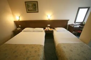 Hotel Asal 3*